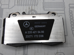 Original Mercedes-Benz Bremsklotz-Satz vorne. E-Klasse W211, S-Klasse W220, CL 500 W215 2