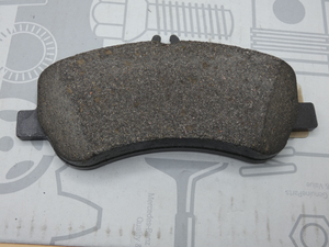 Original Mercedes-Benz Bremsklotzsatz vorne. GLK X204 2