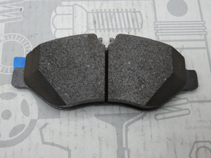 Original Mercedes-Benz Bremsklotz-Satz vorne. Sprinter W907, W910 3