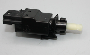 Original Mercedes-Benz Bremslichtschalter W124, W129, W140, W170, W201, W202,…… 3