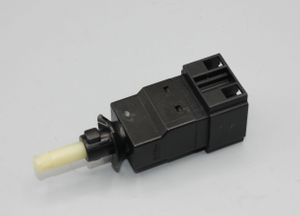 Original Mercedes-Benz Bremslichtschalter W199, W215, W220, W230, W240 2
