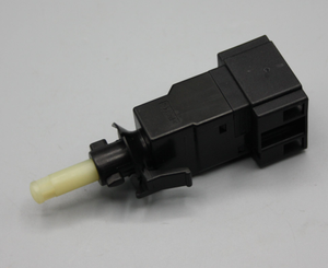 Original Mercedes-Benz Bremslichtschalter W199, W215, W220, W230, W240 3