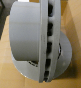 Original Mercedes-Benz Bremsscheibensatz (2 Stück) hinten. Sprinter W900 3