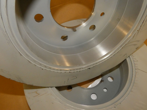 Original Mercedes-Benz Bremsscheibensatz (2 Stück) hinten. Sprinter W907, W910 4