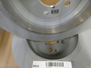 Original Mercedes-Benz Bremsscheibensatz (2 Stück) hinten. Viano W639 3