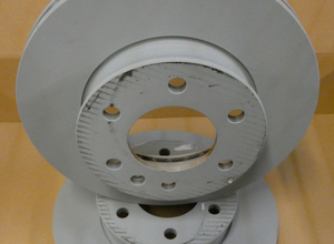 Original Mercedes-Benz Bremsscheibensatz (2 Stück) vorne. Sprinter W906 2