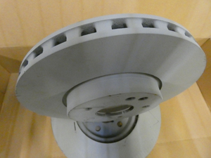 Original Mercedes-Benz Bremsscheibensatz vorne (2 Stück). V-Klasse W447 2