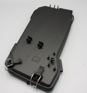 Original Mercedes-Benz Deckel / Sicherungskasten. C-Klasse 204, E-Klasse 207 2