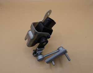 Original Mercedes-Benz Drehwinkelsensor hinten links. W204, W207, W212, W218 1