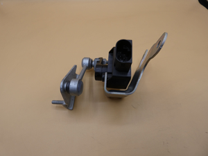 Original Mercedes-Benz Drehwinkelsensor hinten rechts. W204, W207, W212, W218 3