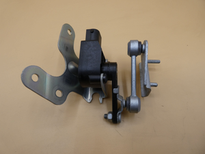 Original Mercedes-Benz Drehwinkelsensor hinten rechts. W204, W207, W212, W218 5