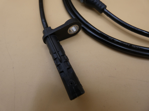 Original Mercedes-Benz Drehzahlsensor hinten rechts. Sprinter W906 2