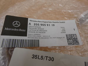 Original Mercedes-Benz Drucksensor / Fußgängerschutz C-Klasse 205 4