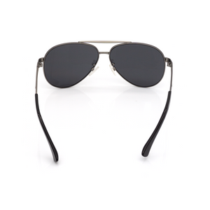 Rückansicht der Hyundai N Sonnenbrille, zeigt den schlanken Metallrahmen und die verstellbaren Bügel 3