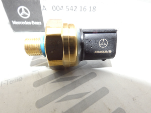 Original Mercedes-Benz Drucksensor Kraftstoffleitung. ML, GL, CLA, GLA, A-Klasse, C-Klasse.. 2