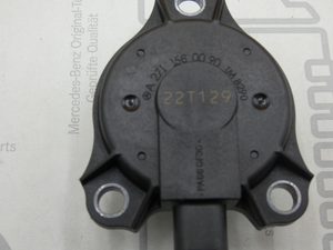 Original Mercedes-Benz Elektromagnet Nockenwellenversteller. SLK 172, C-Klasse 204, E-Klasse 207,212 4