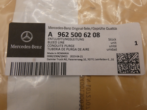 Original Mercedes-Benz Entlüftungsleitung an Ausgleichbehälter. Actros 6