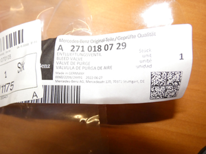 Original Mercedes-Benz Entlüftungsventil Motorentlüftung OM271 5
