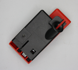 Original Mercedes-Benz Entriegelungsgriff / Haubenöffner 3