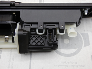 Original Mercedes-Benz Entriegelungsgriff Heckklappe. CLA, GLA,ML, GLE,A, C, GLC, V-Klasse 6