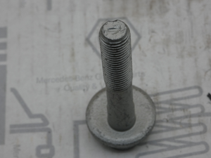 Original Mercedes-Benz Exzenterschraube Spurstange an Hinterachsträger. SLK, C-Klasse, CLK 4