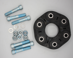 Original Mercedes-Benz Gelenkscheibe / Hardyscheibe mit Befestigungsmaterial 1