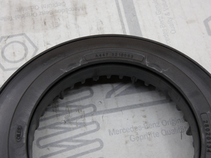 Original Mercedes-Benz Gleitlager Federbein vorne. V-Klasse W447, W448 3