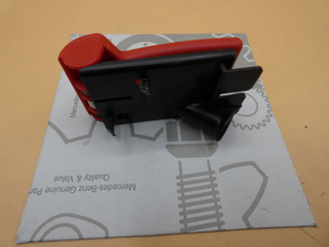 Original Mercedes-Benz Griff Motorhaubenentriegelung. W117, W156, W166, W176, W176, W205 4