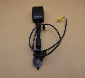 Original Mercedes-Benz Gurtschloss Sitz links. C-klasse W205, E-Klasse W213, GLC W253, V-Klasse W447 1