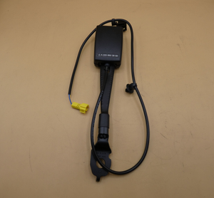 Original Mercedes-Benz Gurtschloss vorne links. W205, W213, W253, W447 1