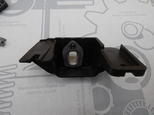 Original Mercedes-Benz Haltersatz Scheinwerfer rechts. CLA W118, A-Klasse W177 3