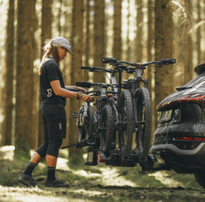 thule-easy-fold-3-945100-drei-fahrraeder 4