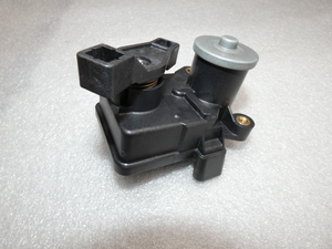 Stellmotor an Ladeluftverteiler 5