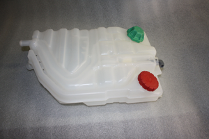 Kühlmittel-Ausgleichsbehälter 5