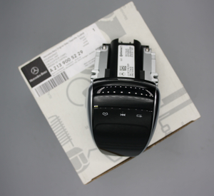 Steuergerät-Mittelkonsole 1