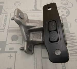 Original Mercedes-Benz Türscharnier vorne, unten links. GLC W253, EQC W293 2