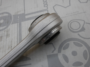 Original Mercedes-Benz Zugstrebe links. C-Klasse 204, 205, E-Klasse 207, 212, 213, 238, CLS 218, 257 4