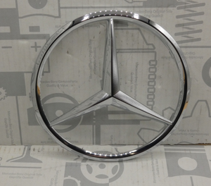 Original Mercedes-Benz Stern vorne. SLK R171 1