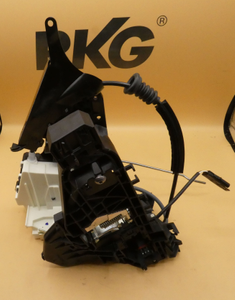 Original Mercedes-Benz Türschloss vorne links. B-Klasse W245 3