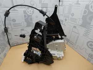 Original Mercedes-Benz Türschloss rechts. A-Klasse W169 (3 Türer) 1