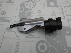 Original Mercedes-Benz Unterdruckdose OM651 2