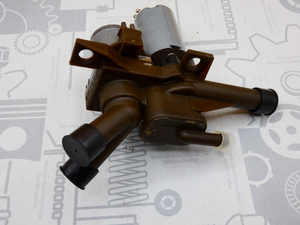 Original Mercedes-Benz Wasserventil Elektromagnetisch mit Umwälzpumpe, W124 5