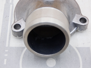 Original Mercedes-Benz Thermostat-Deckel OM102. W123, W124, W201, W460, W461, W463 4