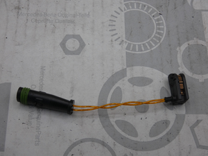 Original Mercedes-Benz Warnkontakt Bremsklötze vorne. V-Klasse, Viano, Sprinter 2