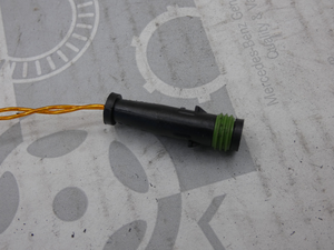 Original Mercedes-Benz Warnkontakt Bremsklötze vorne. V-Klasse, Viano, Sprinter 4