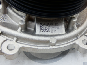 Original Mercedes-Benz Wasserpumpe OM654. C-Klasse W205, E-Klasse W213 238, GLC 4