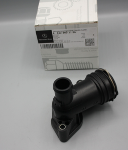 Original Mercedes-Benz Wasser-Stutzen OM642 4