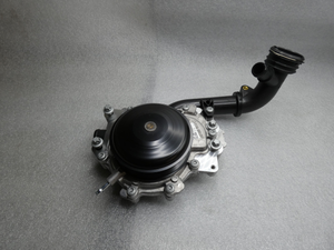 Original Mercedes-Benz Wasserpumpe OM651 (SLK-R172, C-W204, E-W207, W212, CLS-W218) 4