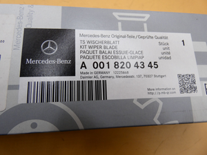 Original Mercedes-Benz Wischersatz vorne. Viano W639 1