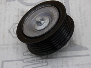 Original Mercedes-Benz Umlenkrolle. OM 272, OM 273 2